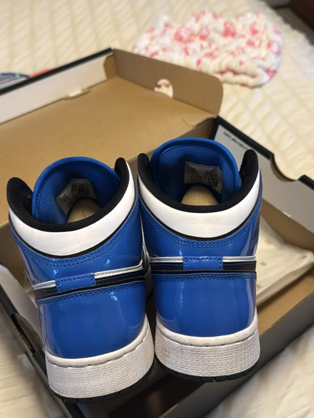 Air Jordan 1 Mid SE